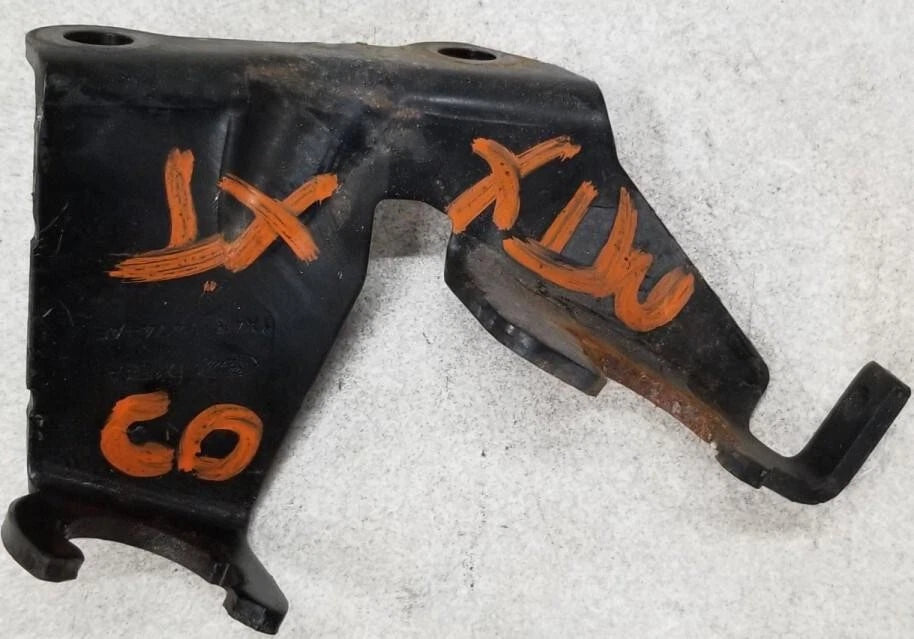 Shift Linkage Bracket for Jaguar X-Type 2.5L (2002–2005)