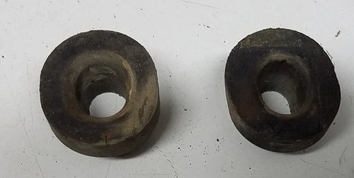 Set of 2 Radiator Lower Rubber Isolators for 1989–1997 Thunderbird Mercury