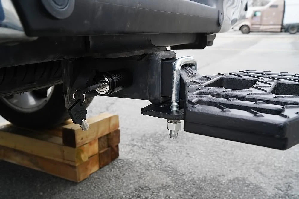 iBoard Hitch Step for Make Model