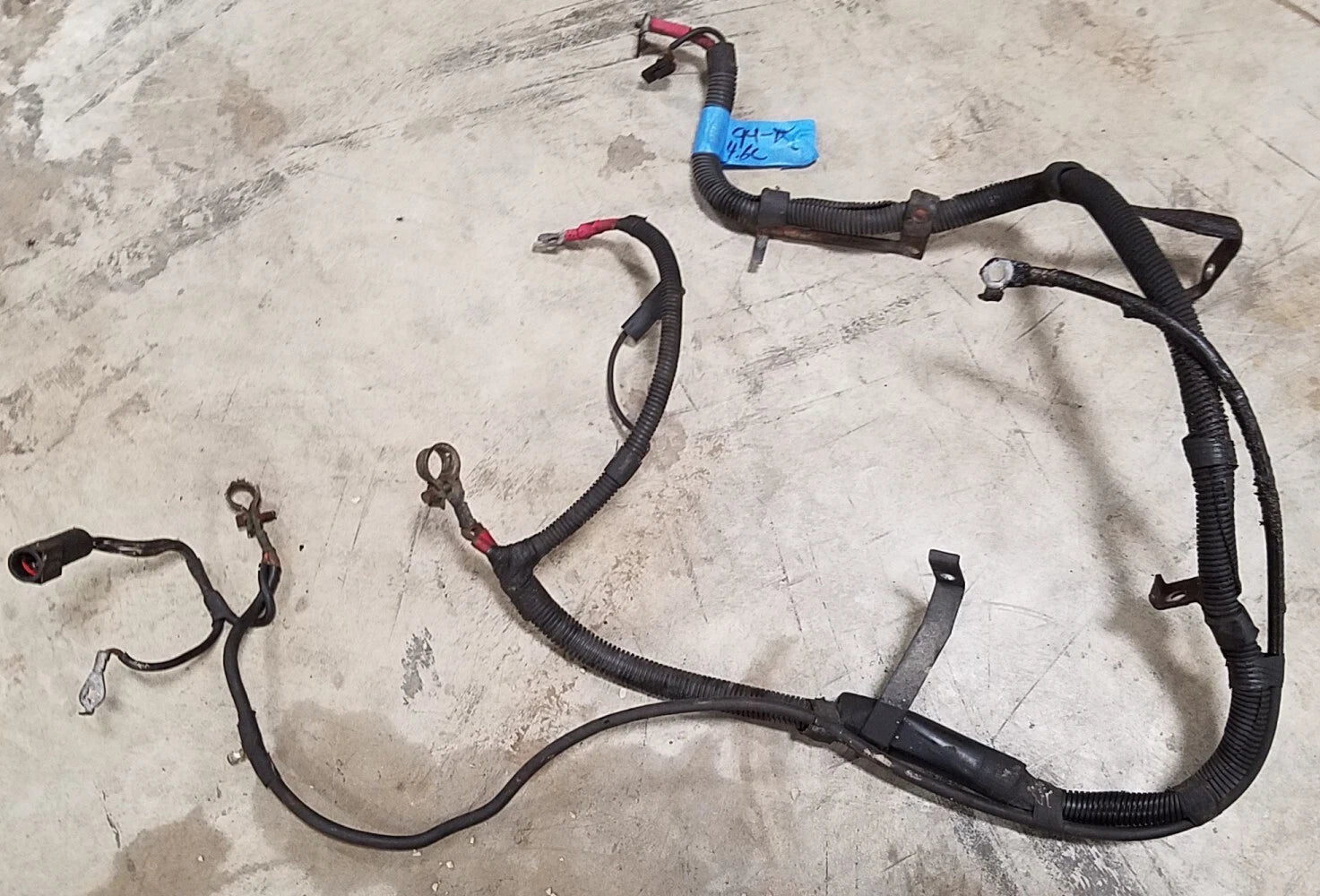 Starter Cable Set for Ford Thunderbird Cougar (1996–1997)