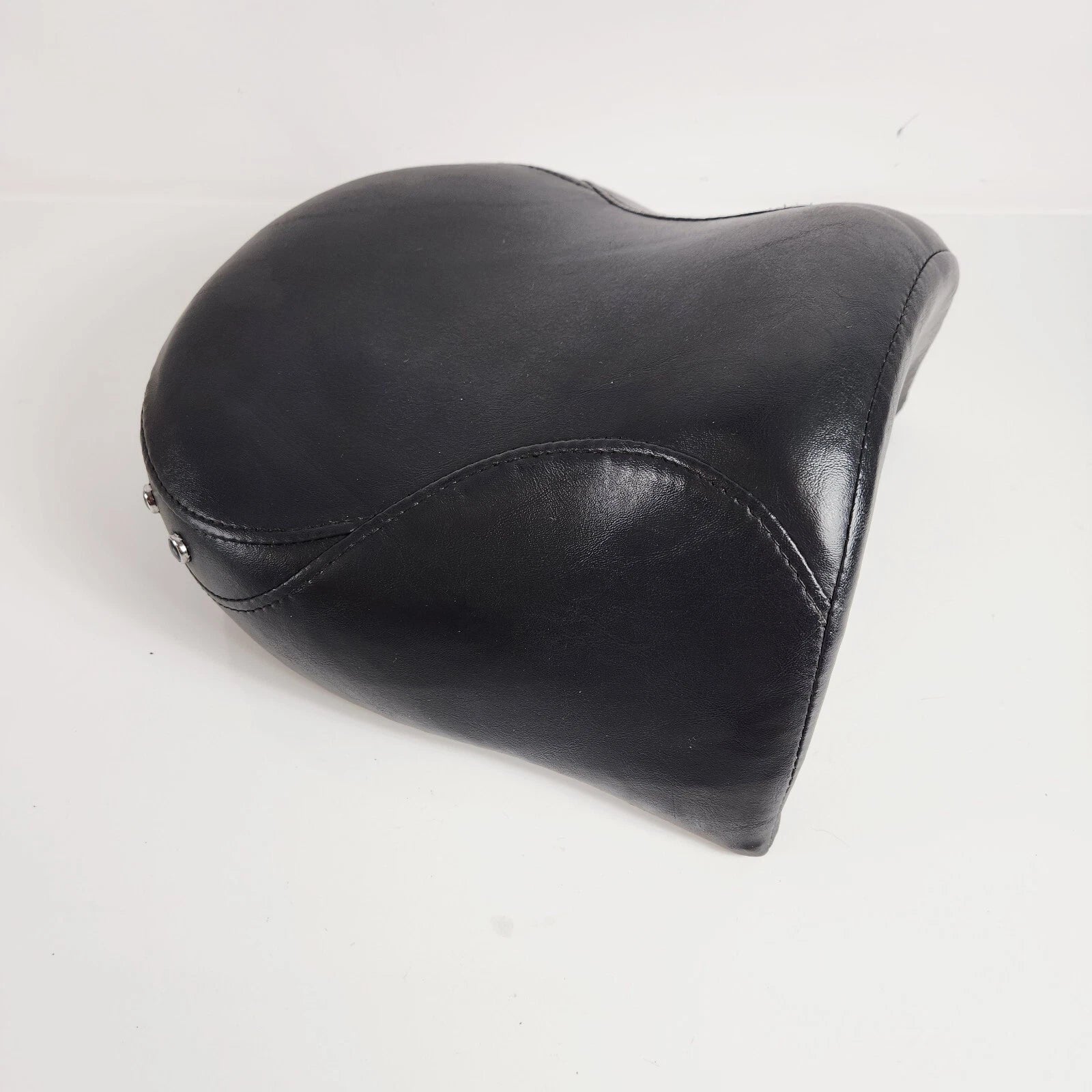 Rear Passenger Pillion Seat for Harley Davidson FLHR Road King (1997–2007)