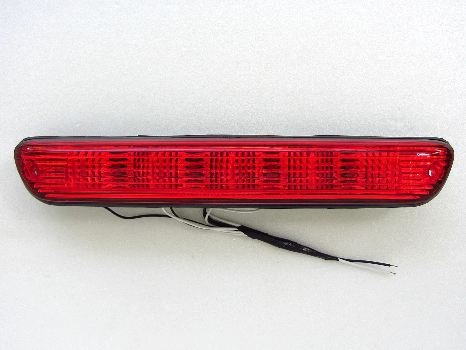 Isuzu D-Max Third Brake Light for Holden Rodeo Colorado (2003-2006) Red