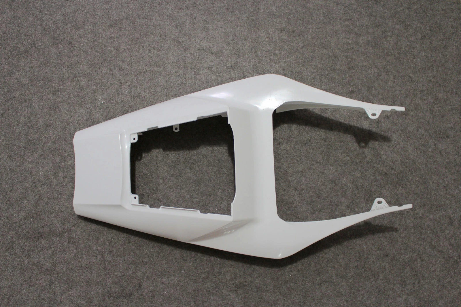 Unpainted Rear Tail Section Upper Cover Fairing for Yamaha YZF R1 (2002–2003)