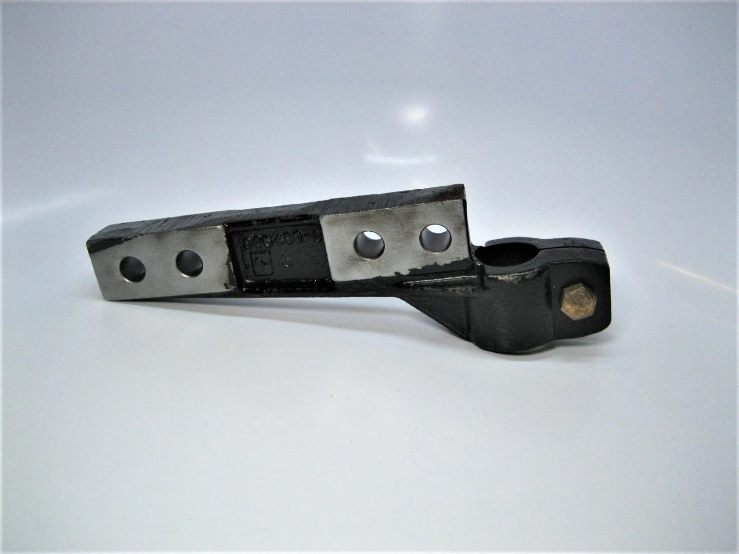 Transmission Mounting Bracket for MerCruiser (805496)
