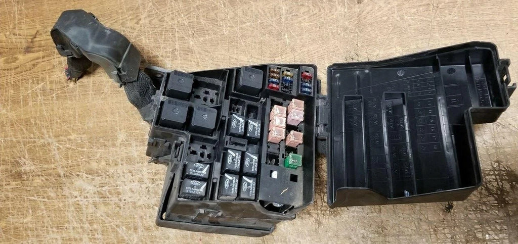 Engine Bay Fuse Box for Lincoln LS V8 V6 (2000–2002) XW4T-14A075-C
