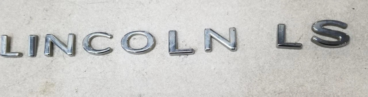 Trunk Emblem Badge for Lincoln LS (2003–2006)