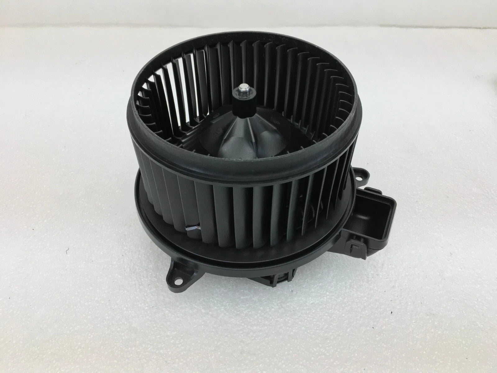 HVAC Blower Motor Assembly for Ford F150 F250 SD (2015–2024) FL3H-19846-AH