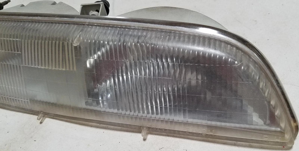 Passenger Side Headlight for Ford Thunderbird (1989–1993) OEM Grade A