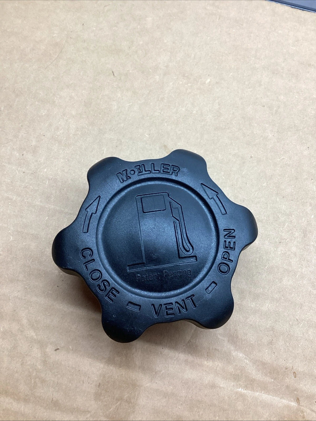 Moeller Internal Threaded Cap 305946-10 for Topside Fuel Tanks (Resealed)