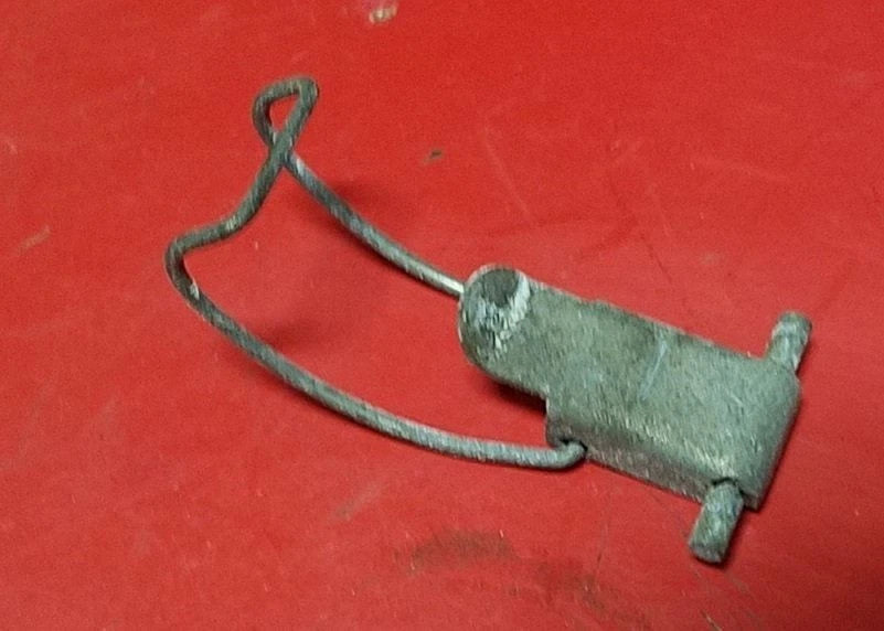 Air Box Clip for Ford Thunderbird Cougar (1989–1997)