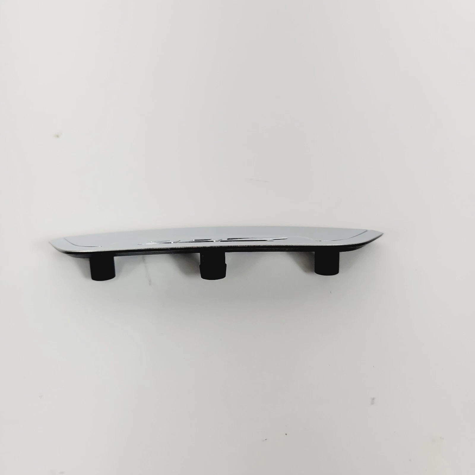 Rear Console Chrome Emblem for Chevrolet Corvette C8 (2020–2024) 87816977