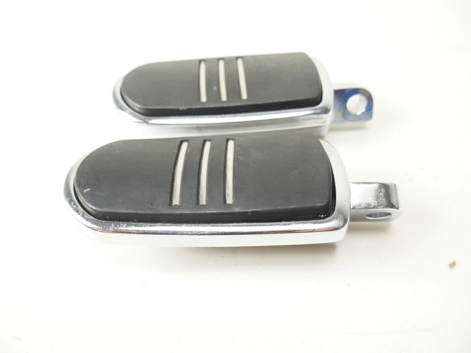 Chrome Passenger Highway Foot Pegs for Harley Street Touring