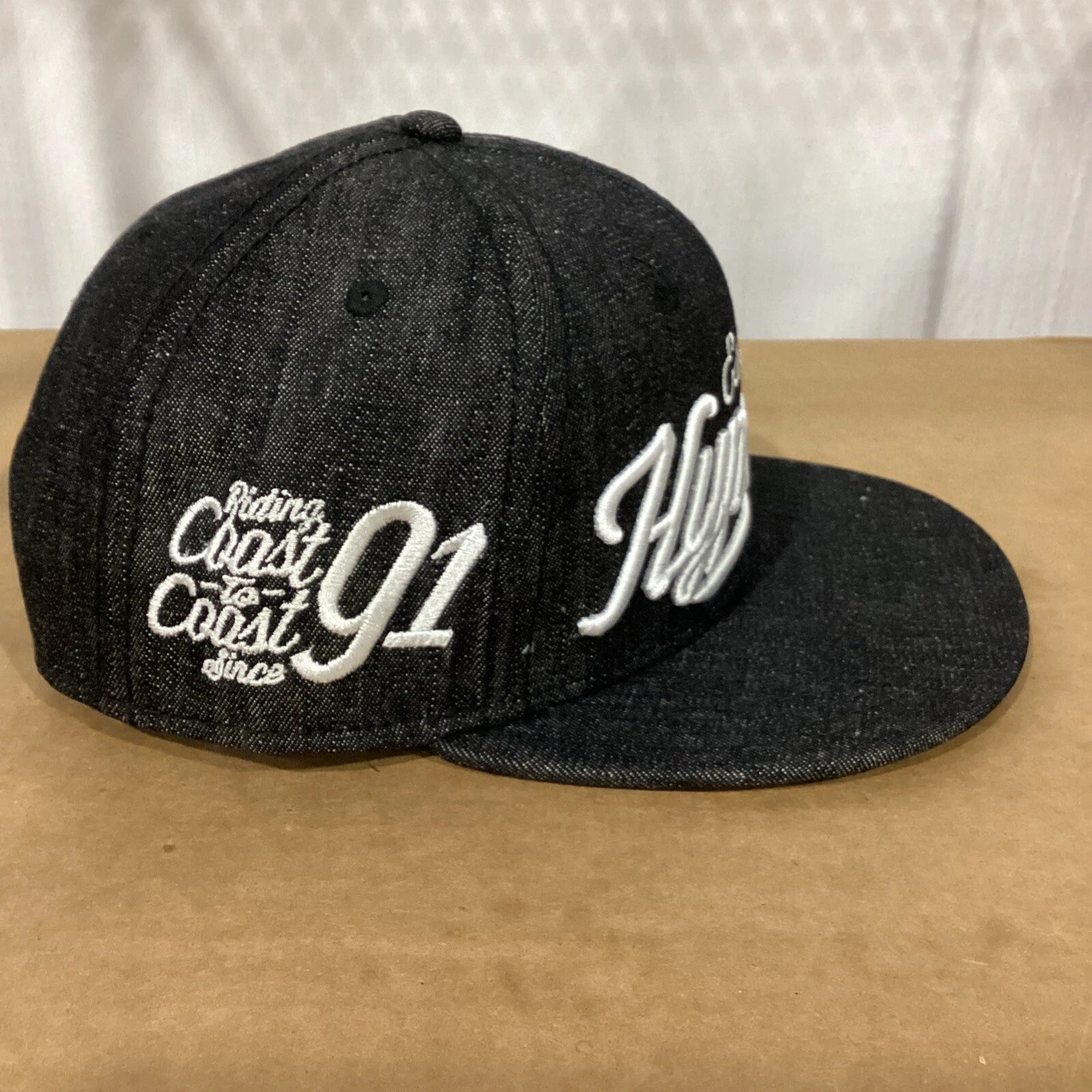 Hyperlite Voyager Hat for Universal Fit (OSFA) - Black with White Lettering