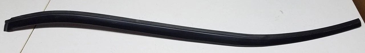 Rear Window Exterior Trim LH for Thunderbird (1989–1997) Grade B