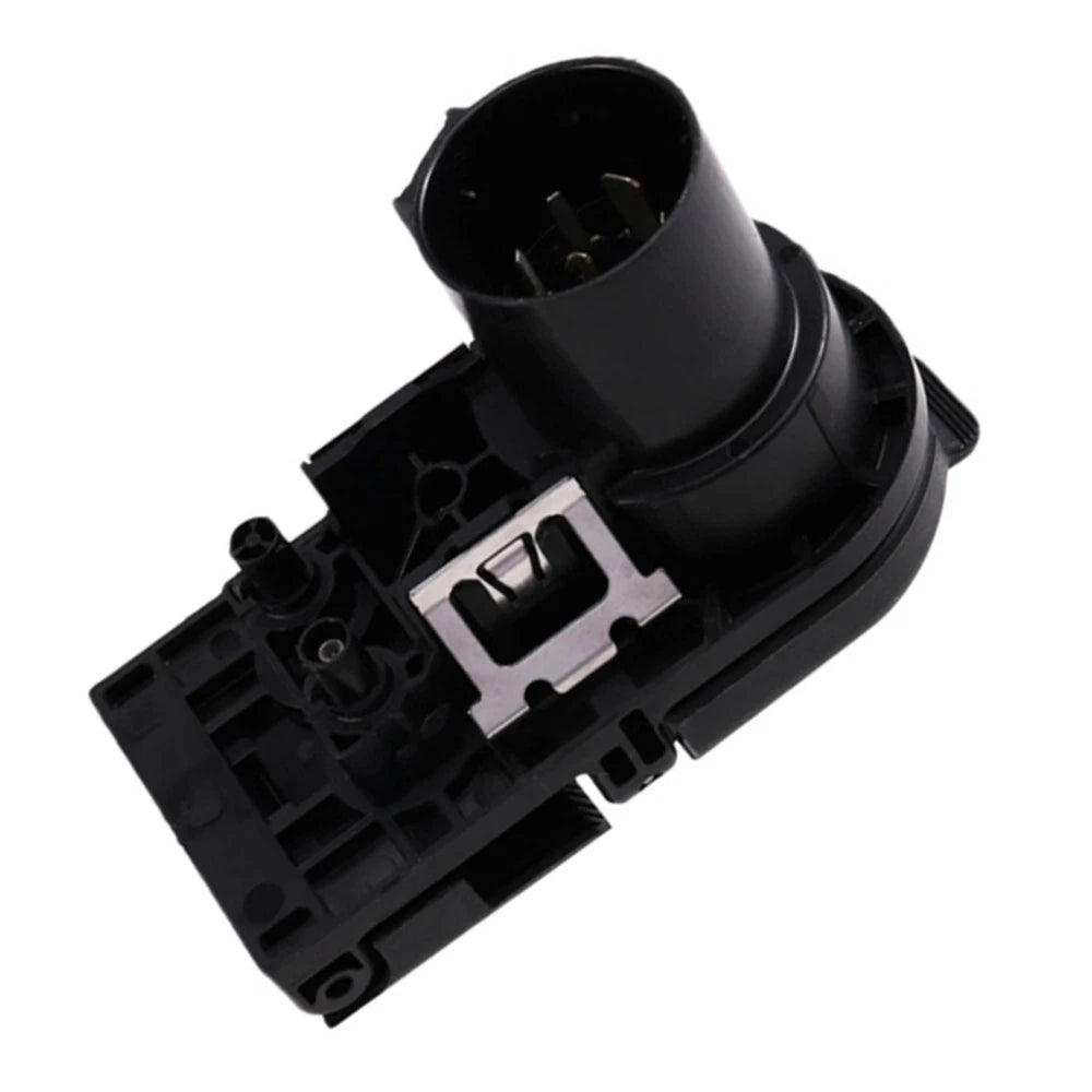 7-Pin Hitch Receptacle for Chevy Silverado 1500, Sierra 1500 (2019–2020)