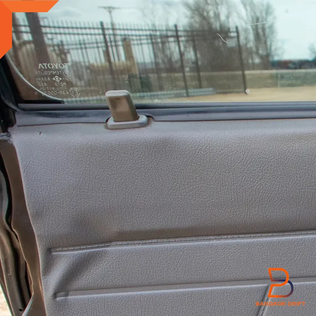 Grey Door Lock Control Knob & Holder Trim for Toyota Hilux 4Runner (1984-1997)