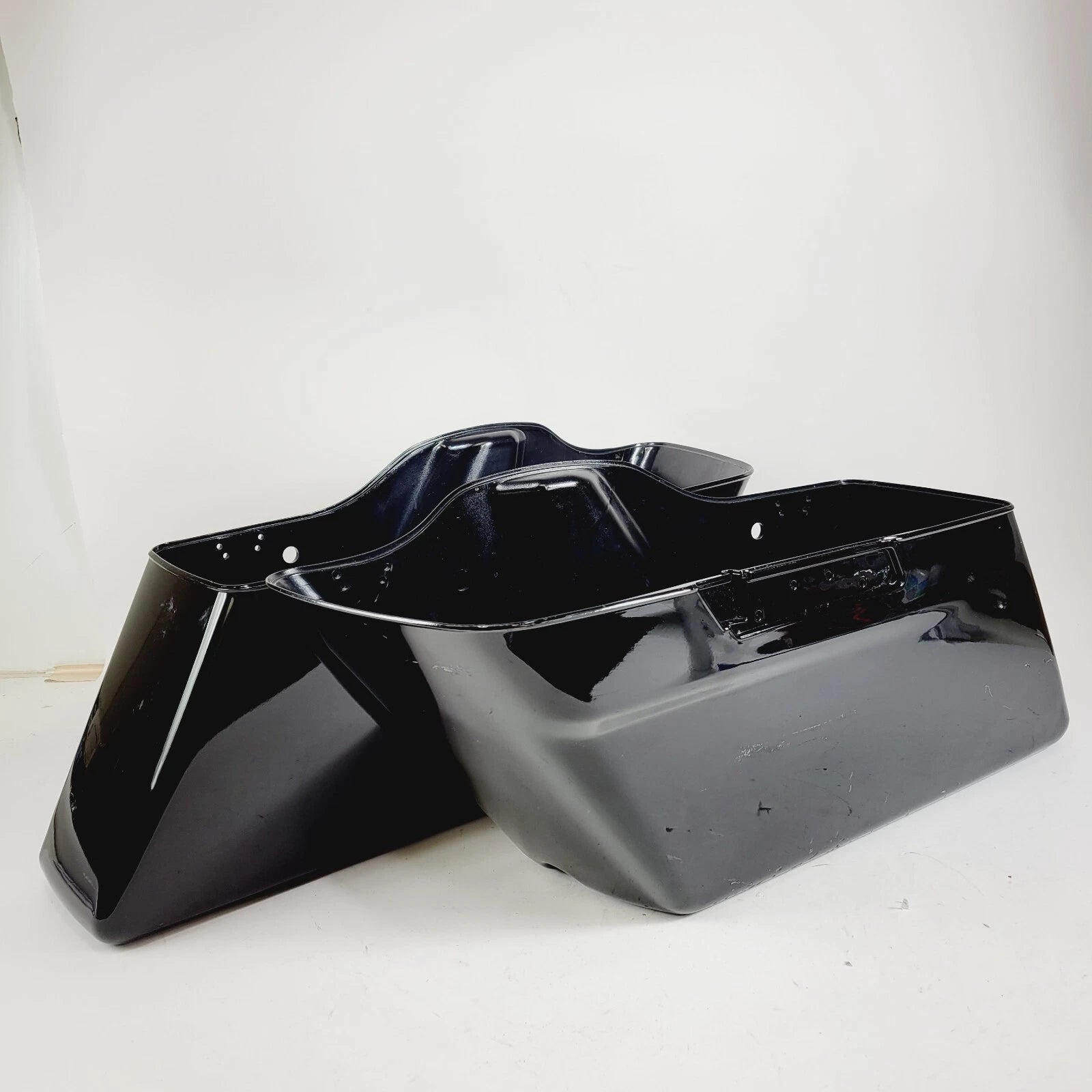 Saddlebags Bottoms for Harley Davidson Street Glide (2021) - Vivid Black