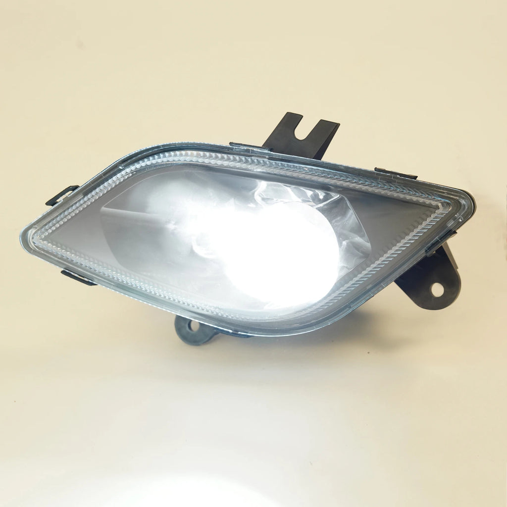 Left LED Fog Light for Freightliner Cascadia (2018–2024)
