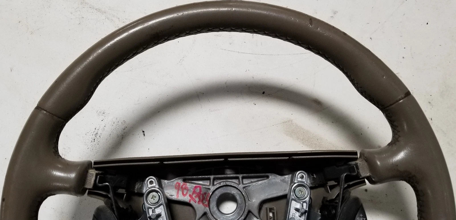 Steering Wheel with Cruise Radio Switch for Jaguar XJ8 XJ8L (1998–2003)
