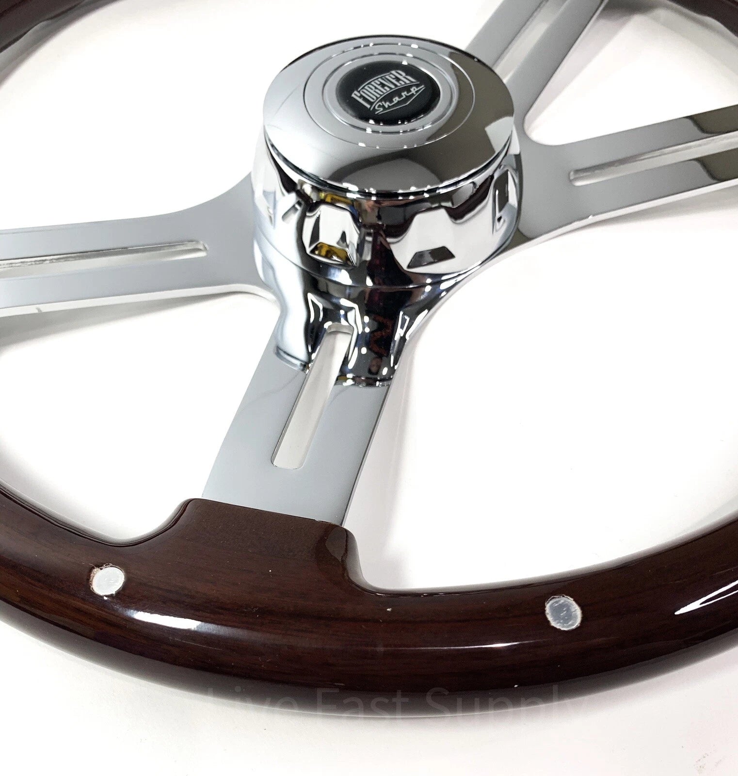 18 Inch Wood Steering Wheel with Rivets for Kenworth Peterbilt Freightliner (2000–2019)