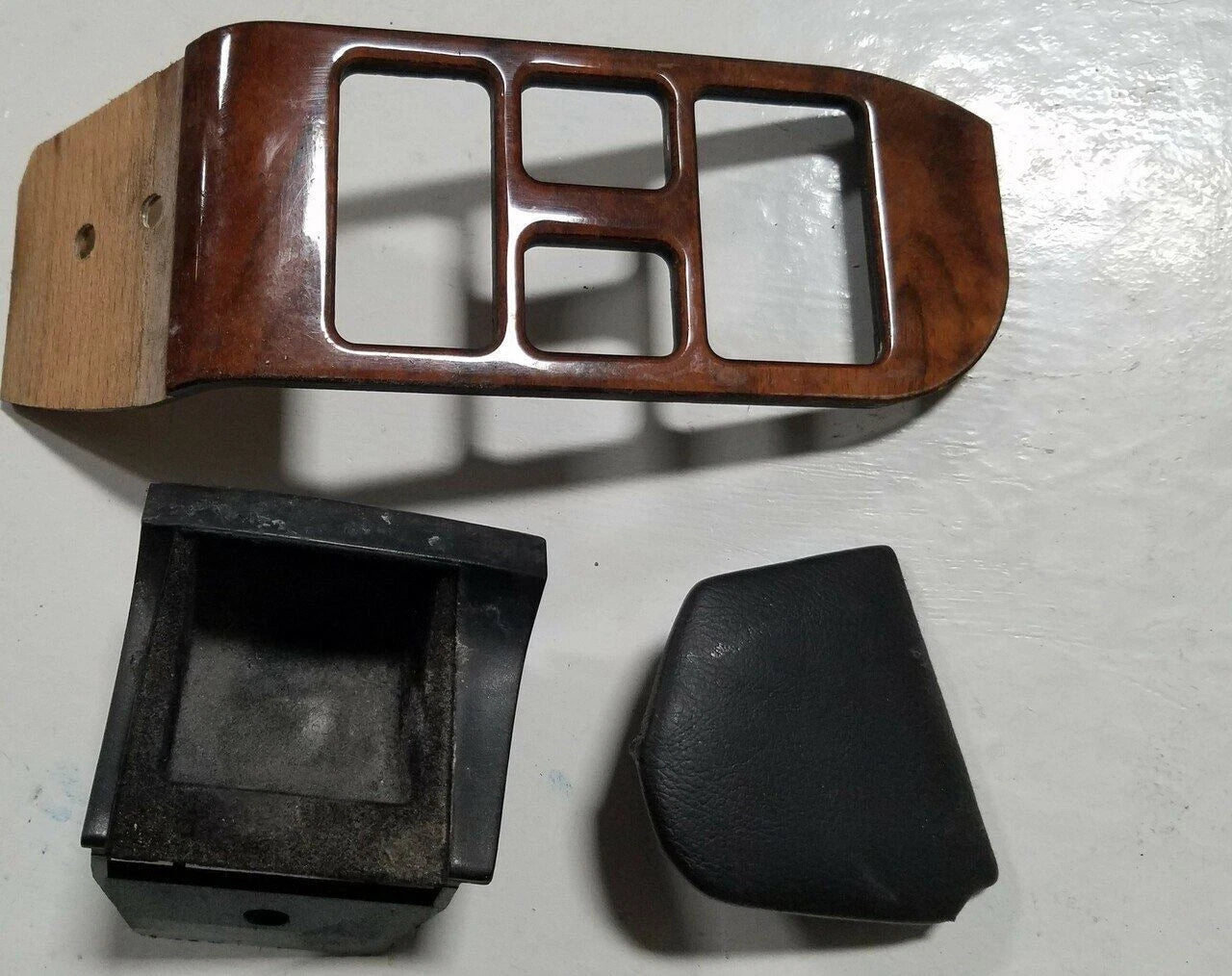 Master Window Switch Left Bezel for Jaguar XJ6 XJR VDP (1995–1997)