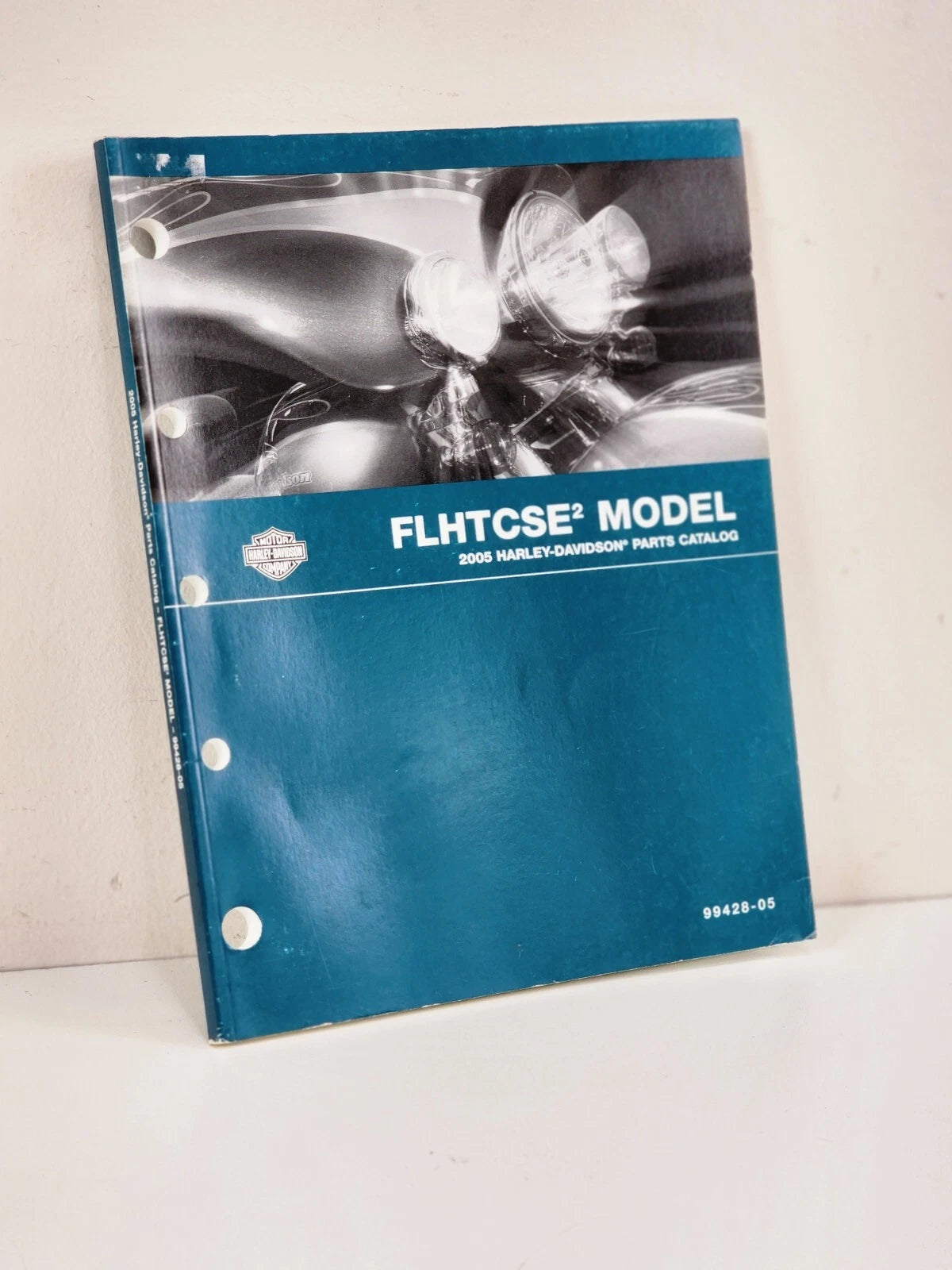 Genuine OEM Parts Catalog for Harley FLHTCSE (2005) 99428-05