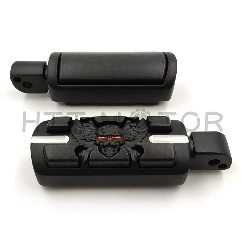 Skull Pirate Footpeg for Harley Softail Fat Boy FLFB, Fat Bob FXFB (2018–2023)