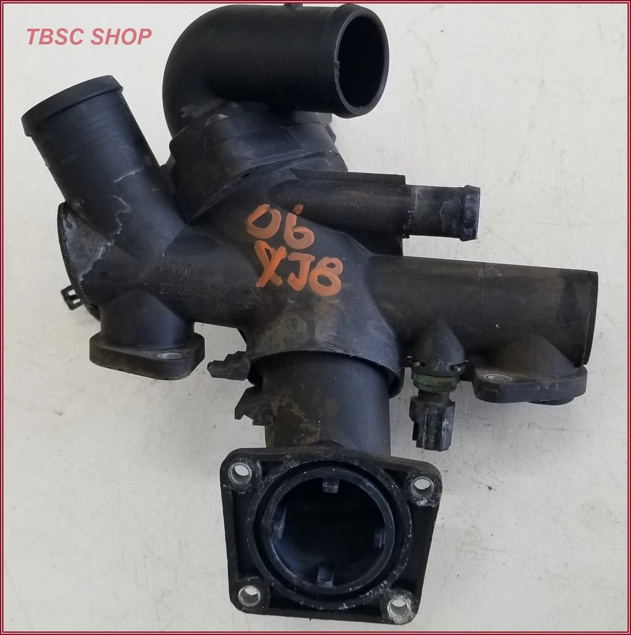 Engine Coolant Thermostat for Jaguar XF XJ8 XK S-Type 4.2L V8 (2006–2010)