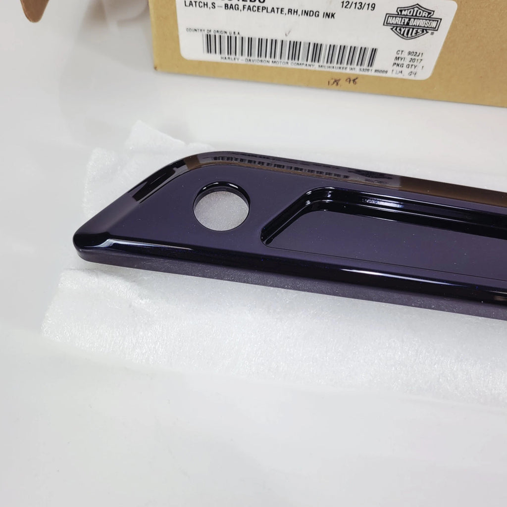Right Saddlebag Latch for Harley-Davidson Street Glide CVO (2017) - Cobalt, Indigo Ink