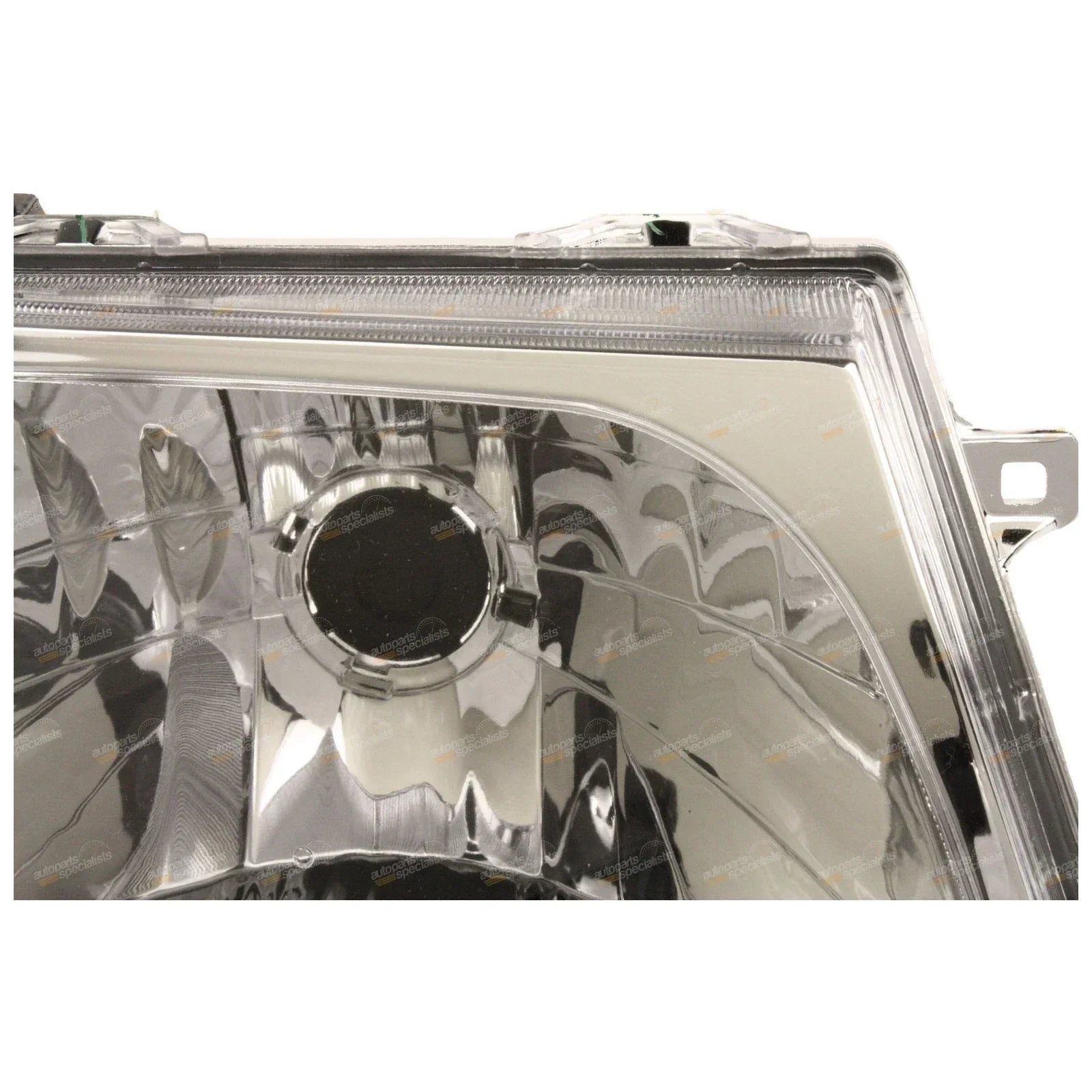 RH Headlight for Toyota Hilux SR5 (2001–2005)
