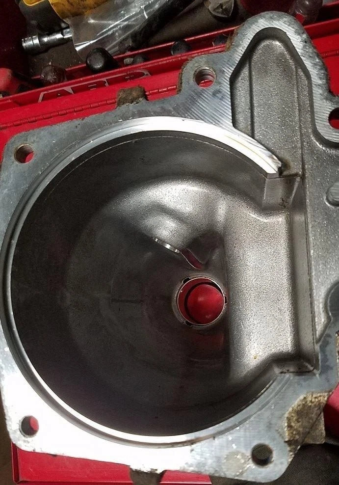 4R70W Tailshaft Extension Housing for Thunderbird Cougar Mark VIII (1993–1998)