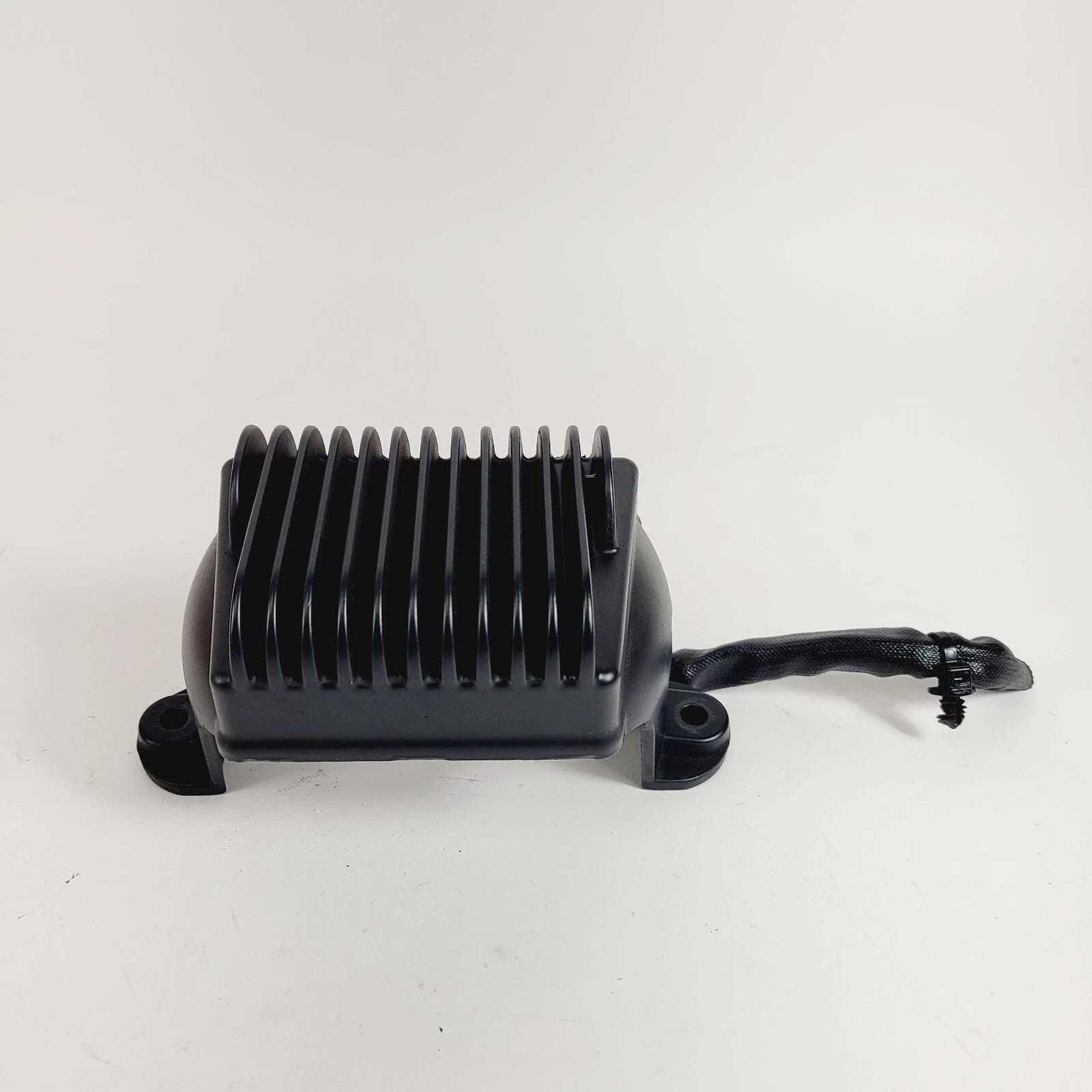 OEM Ignition Voltage Regulator for Harley-Davidson Electra Glide Classic (1997–2001)