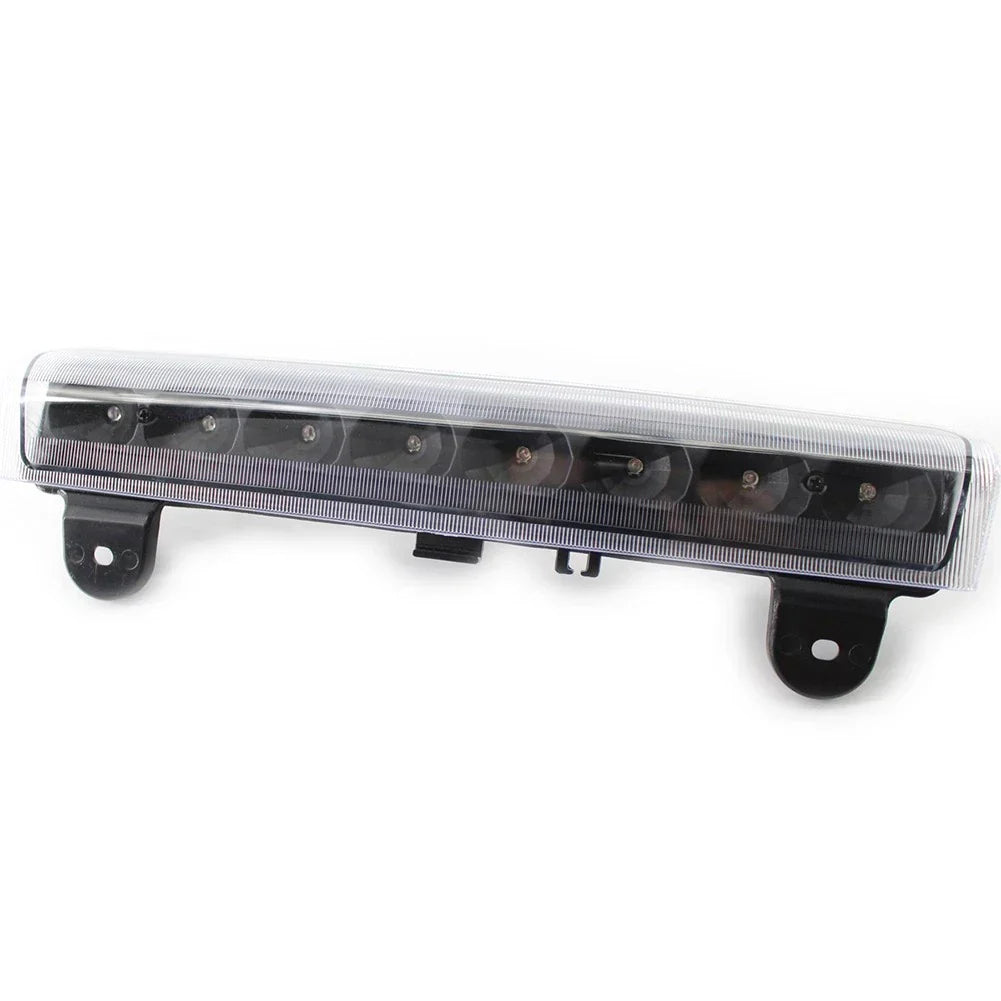 Rear Roof Third Brake Light Stop Lamp for Chevy Suburban, GMC Yukon (00-06)