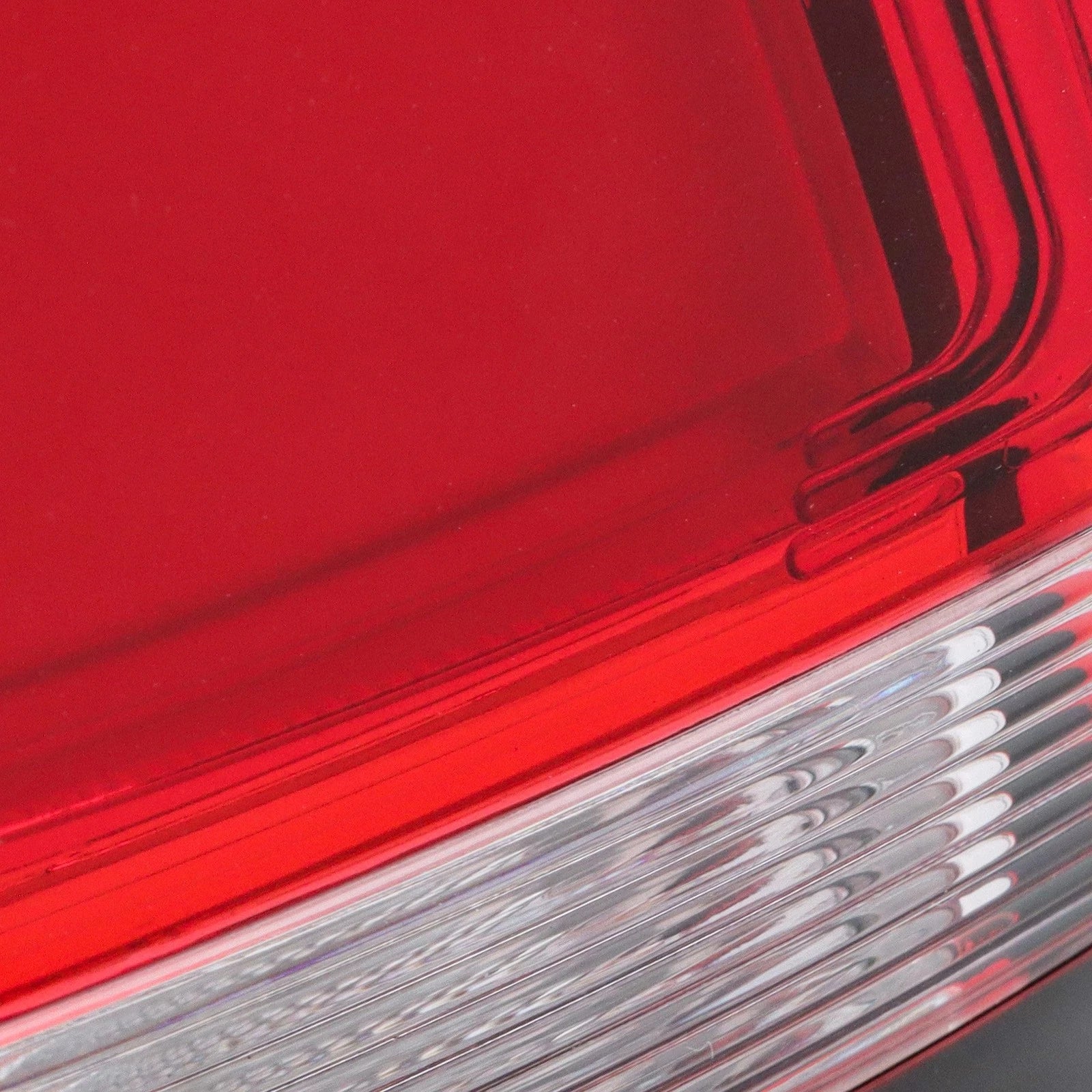 Left Outer Tail Light for Chrysler Pacifica Voyager (2021–2025) LED Red