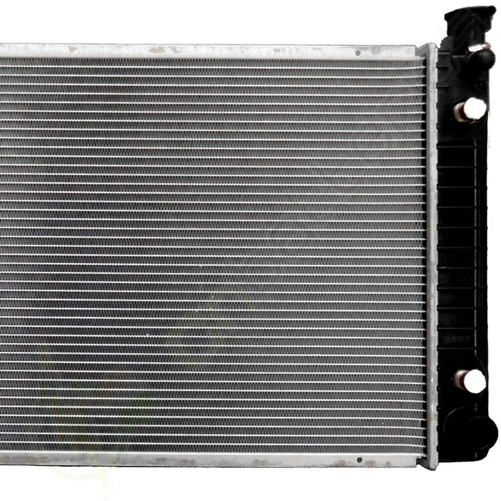 Aluminum Radiator for Cadillac Escalade (1999–2000) & Chevrolet Tahoe (1995–1999)