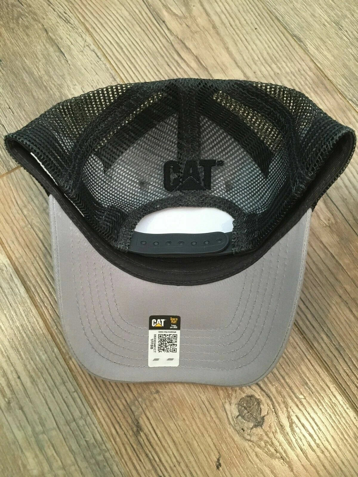 Caterpillar CAT Badge Black & Grey Snapback Hat for CAT Equipment