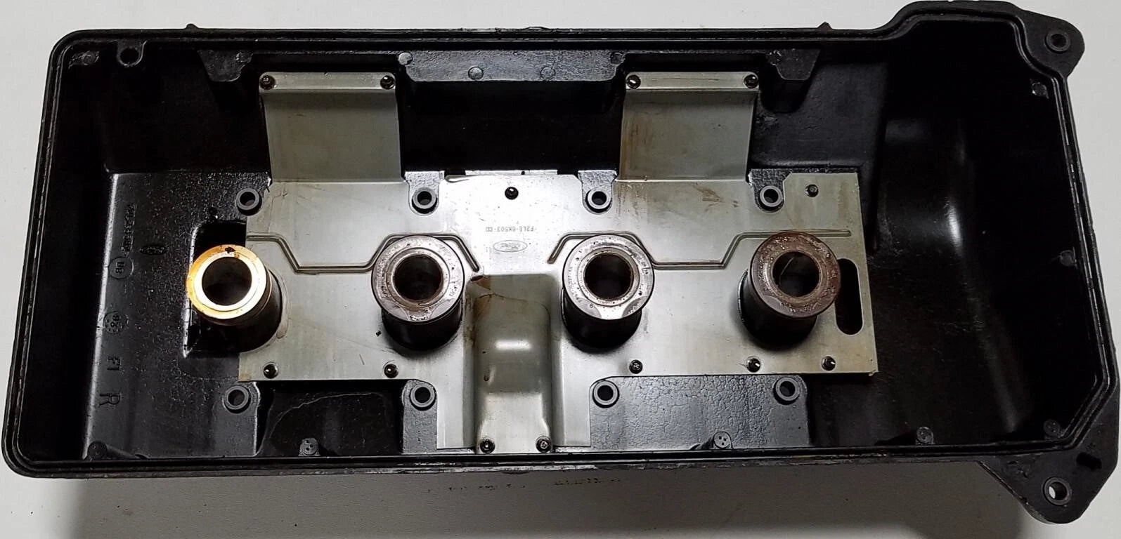 Valve Cover for Lincoln Mark VIII (1993–1996) 4.6L Passenger Side