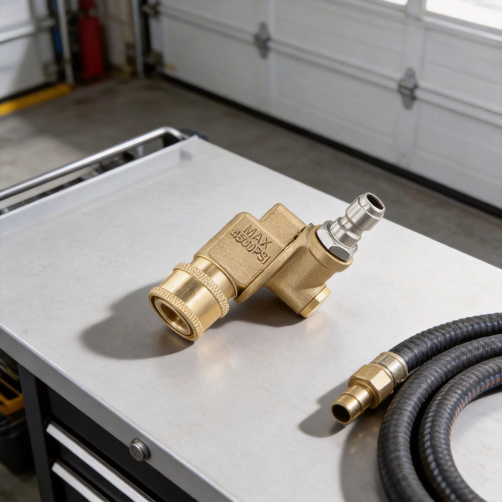 Pivoting Pressure Washer Coupler for 240 Degree Rotation (4500 PSI)
