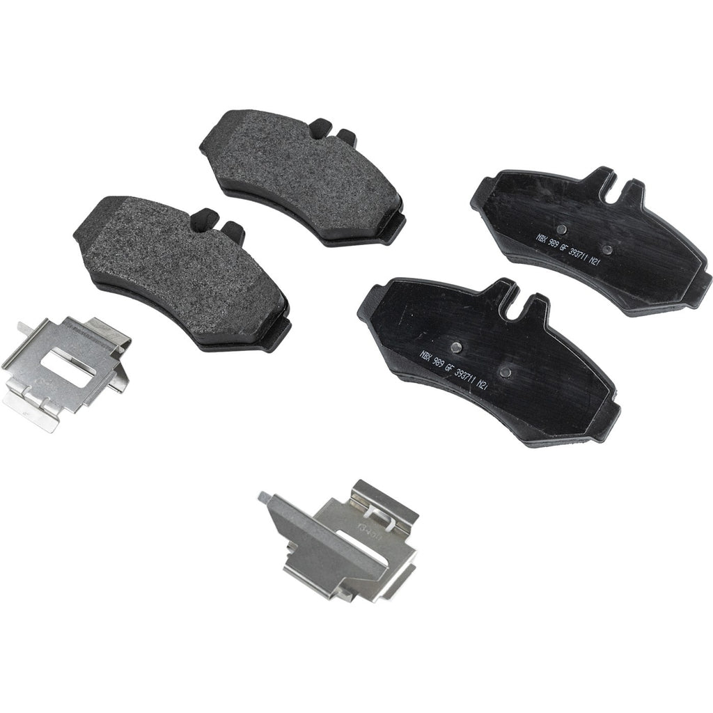 Set of 4 Rear Semi-Metallic Brake Pads for Dodge Sprinter 2500 (2003–2006)