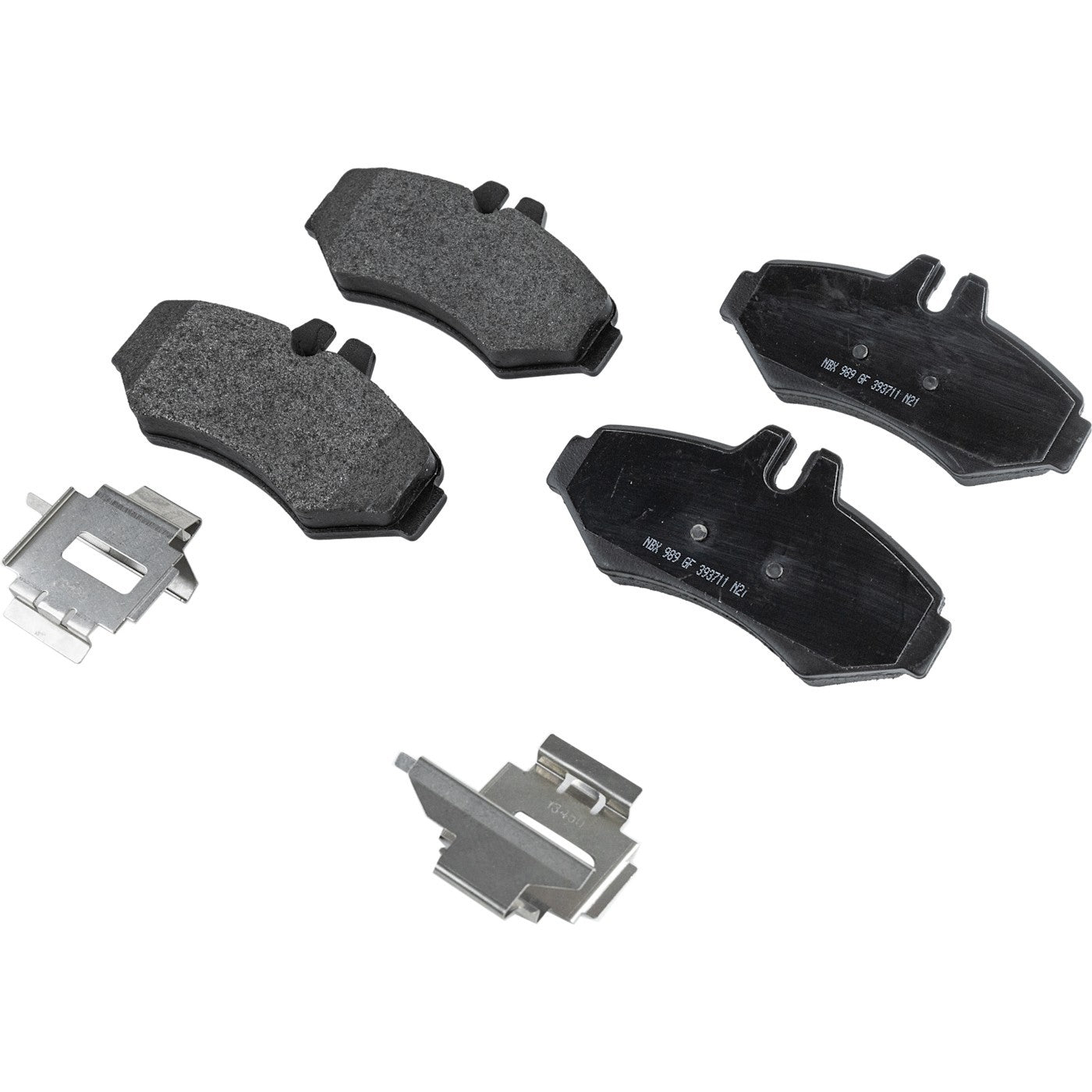 Set of 4 Rear Semi-Metallic Brake Pads for Dodge Sprinter 2500 (2003–2006)