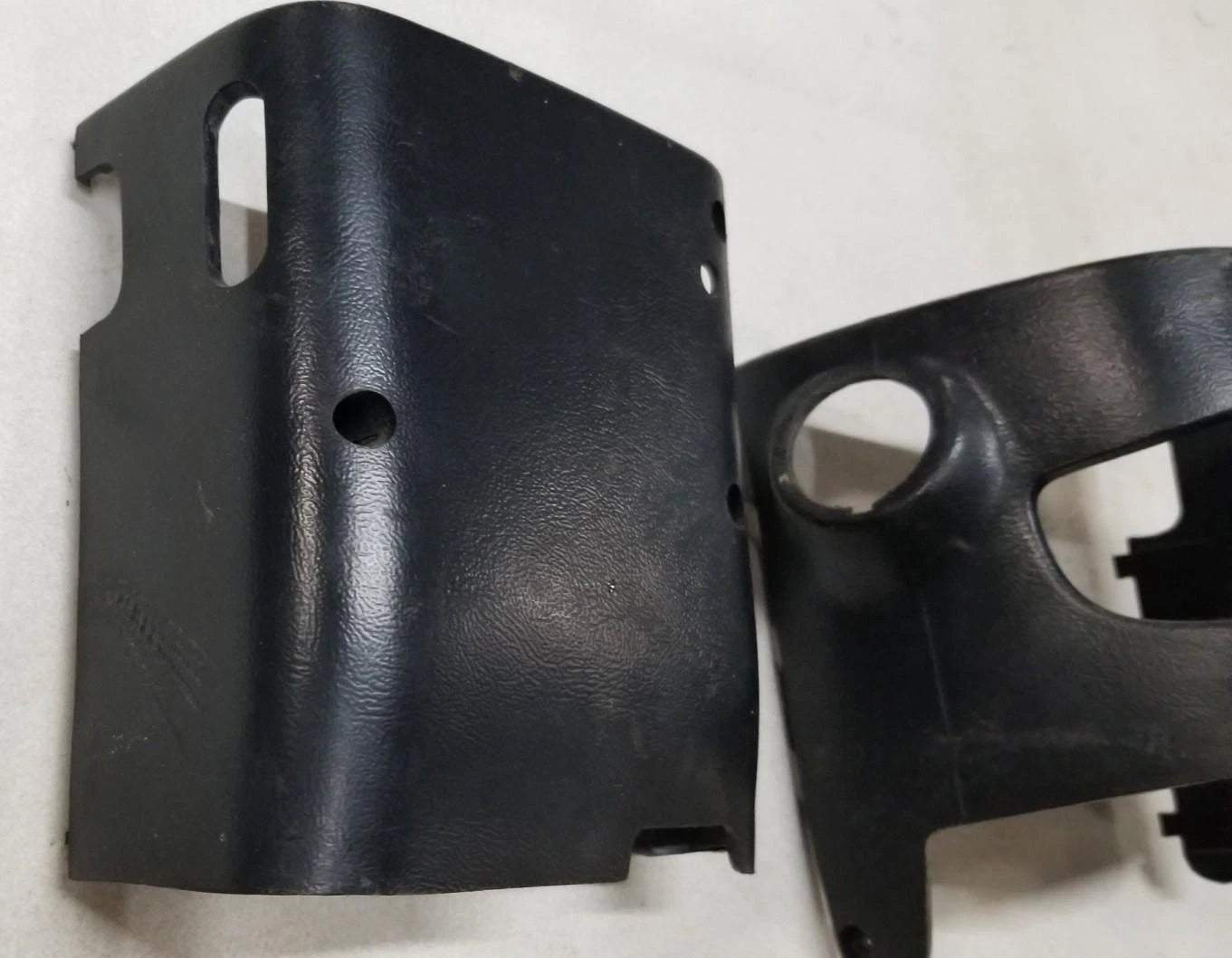 Steering Column Bezel Trim for Ford F150 F250 (1992–1997)