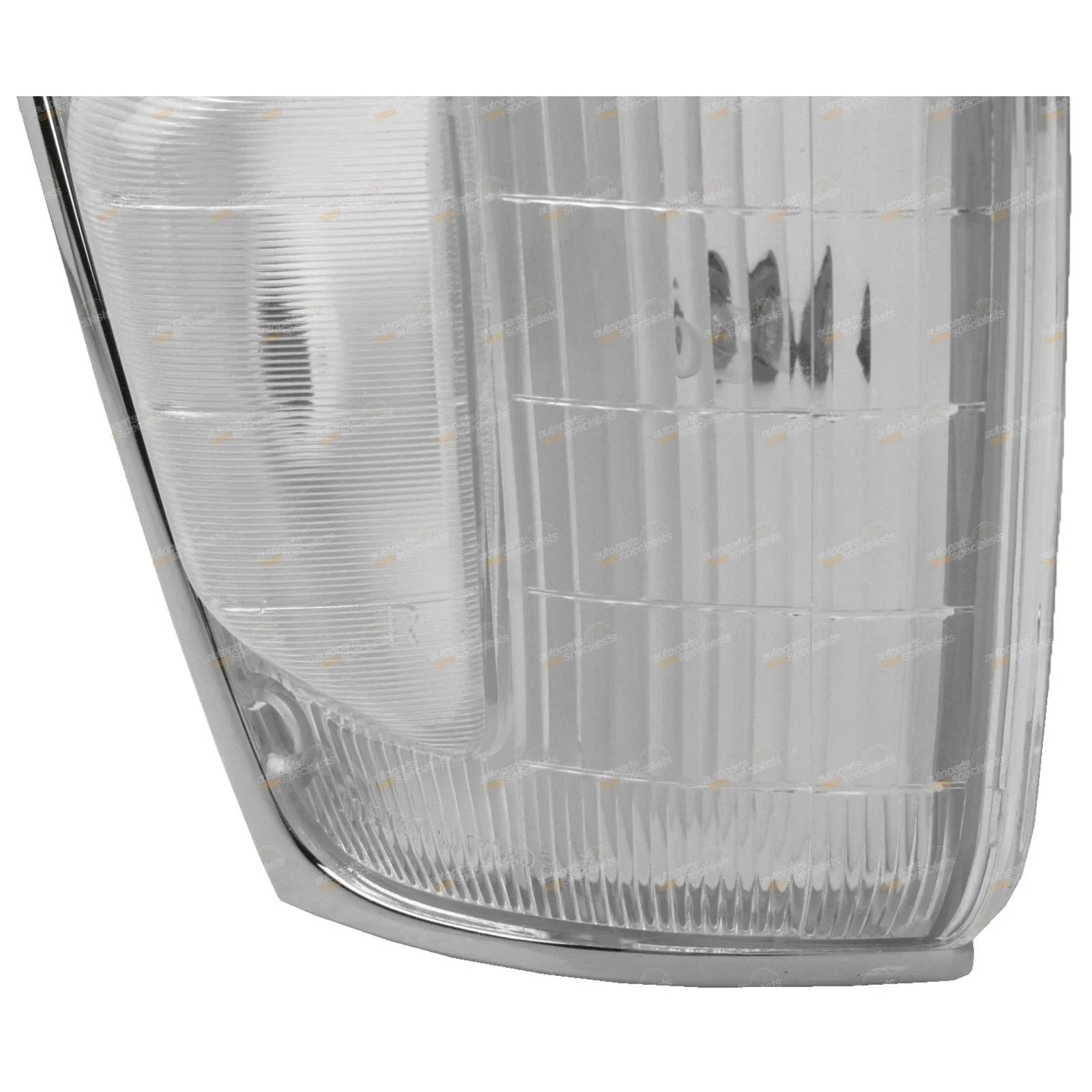 RH Corner Indicator Light w/Clear Hump for Toyota Hilux 4WD (1994–1997)