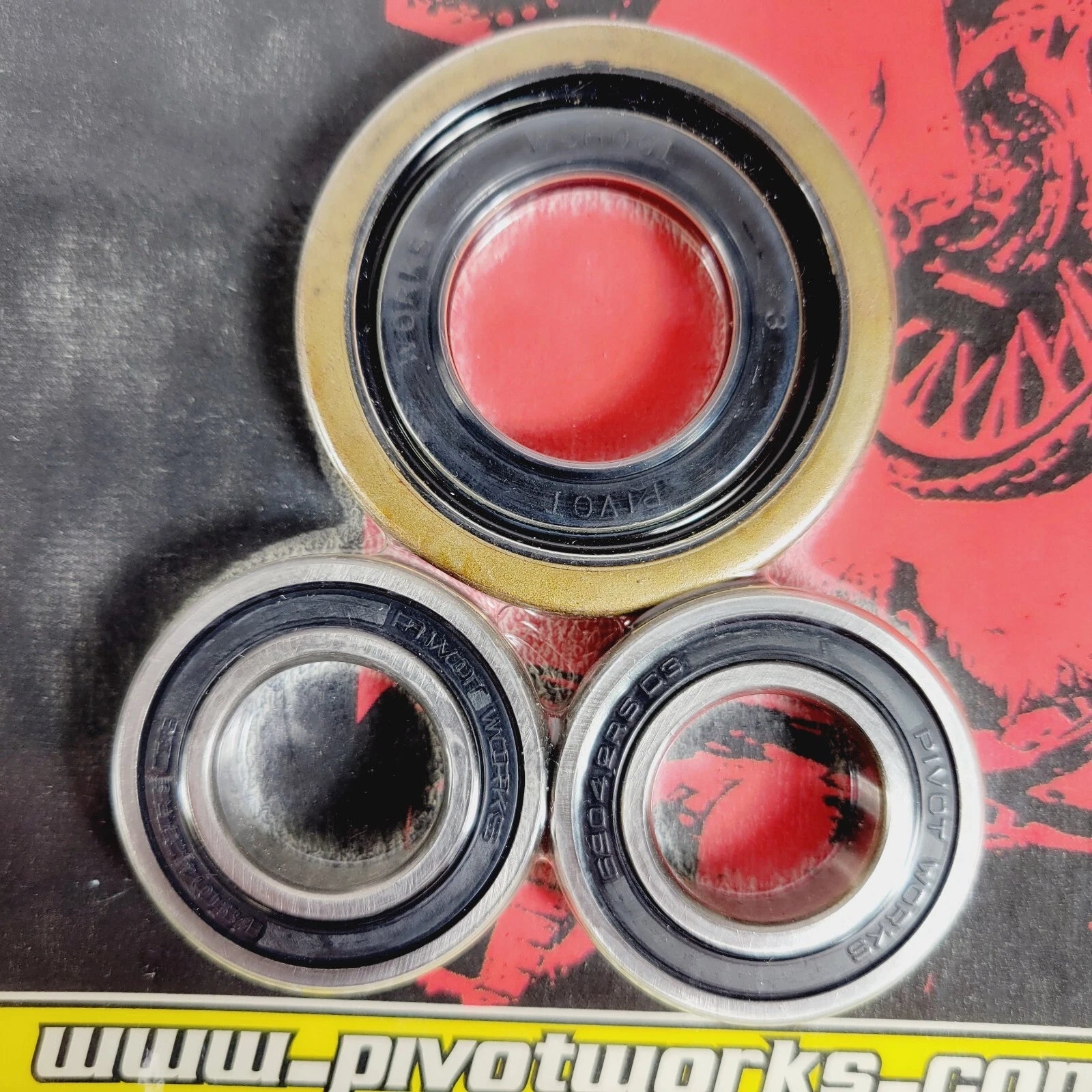 Pivot Works Wheel Bearing Kit PWFWK-T09-521 for KTM 125 EXC (2000–2002)