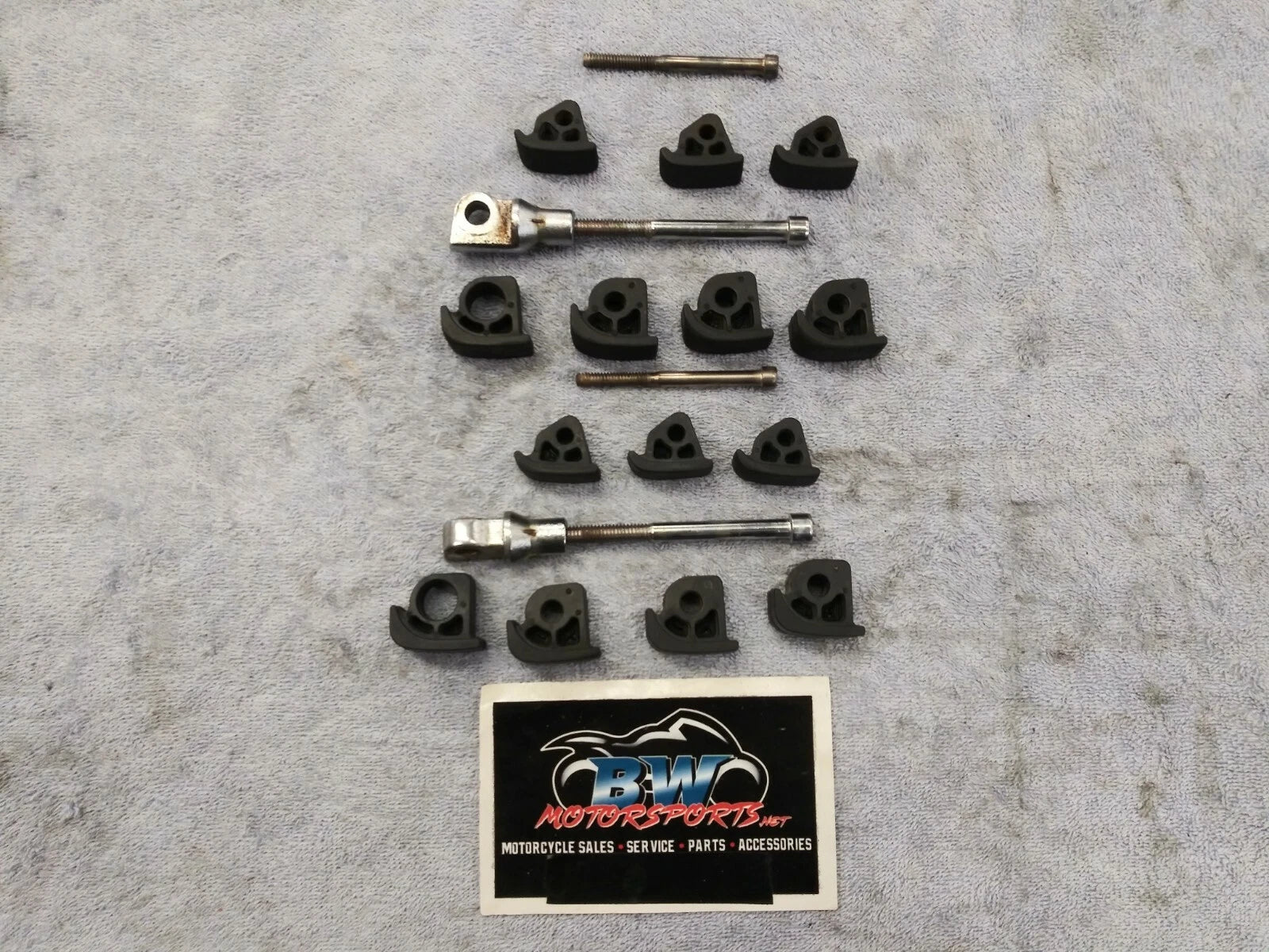 Set of 4 Kuryakyn Iso Dually Rubber Pads for Motorcycle (Fits )
