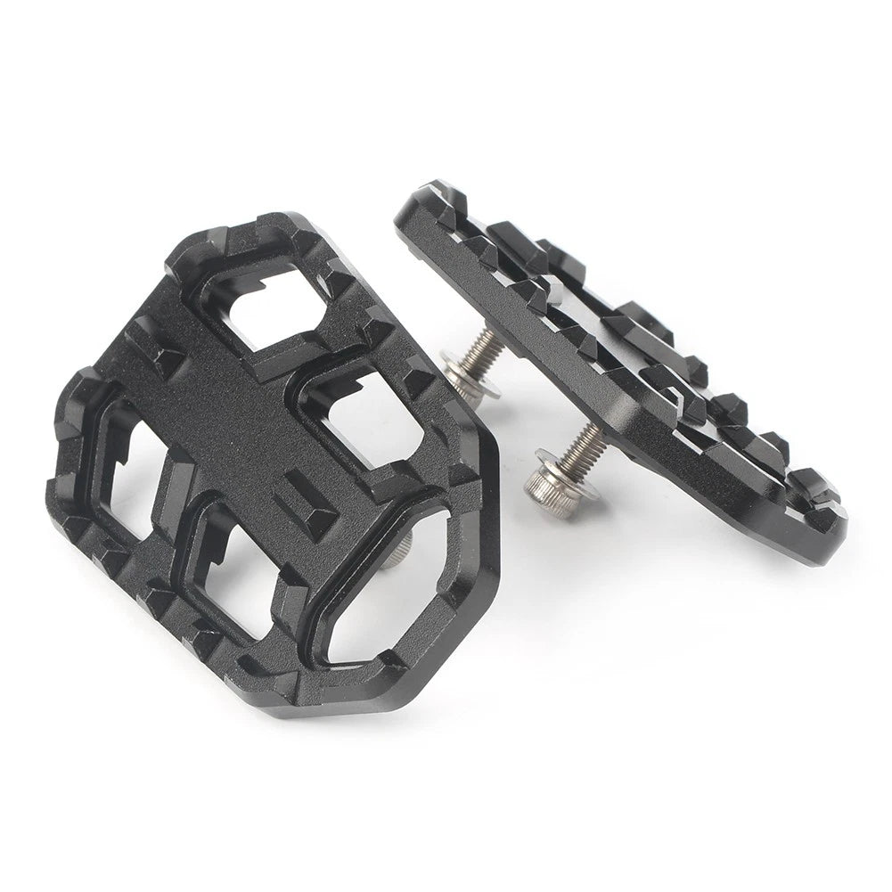 CNC Wide Foot Pegs for Kawasaki Versys-X300, Versys 650, 1000 (2017–2023)