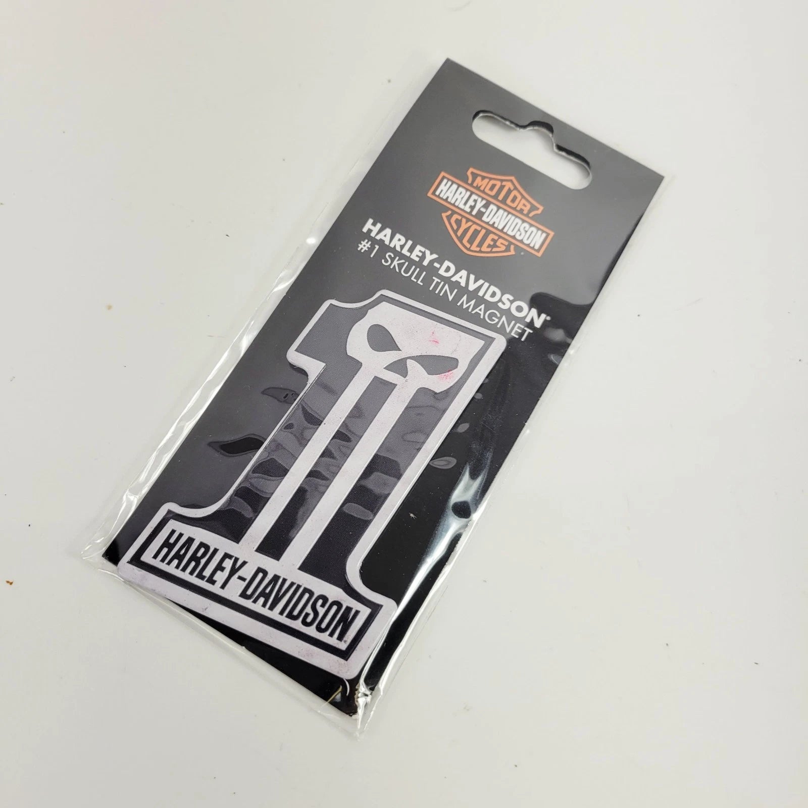 Skull Logo Tin Magnet for Harley-Davidson (Custom Shape, 2.2 x 3.2 inches)