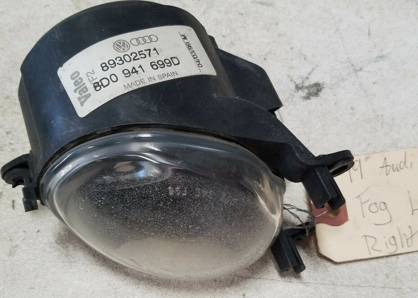 Front Left Fog Light Lens for Audi A4 B5 (1999–2001) OEM