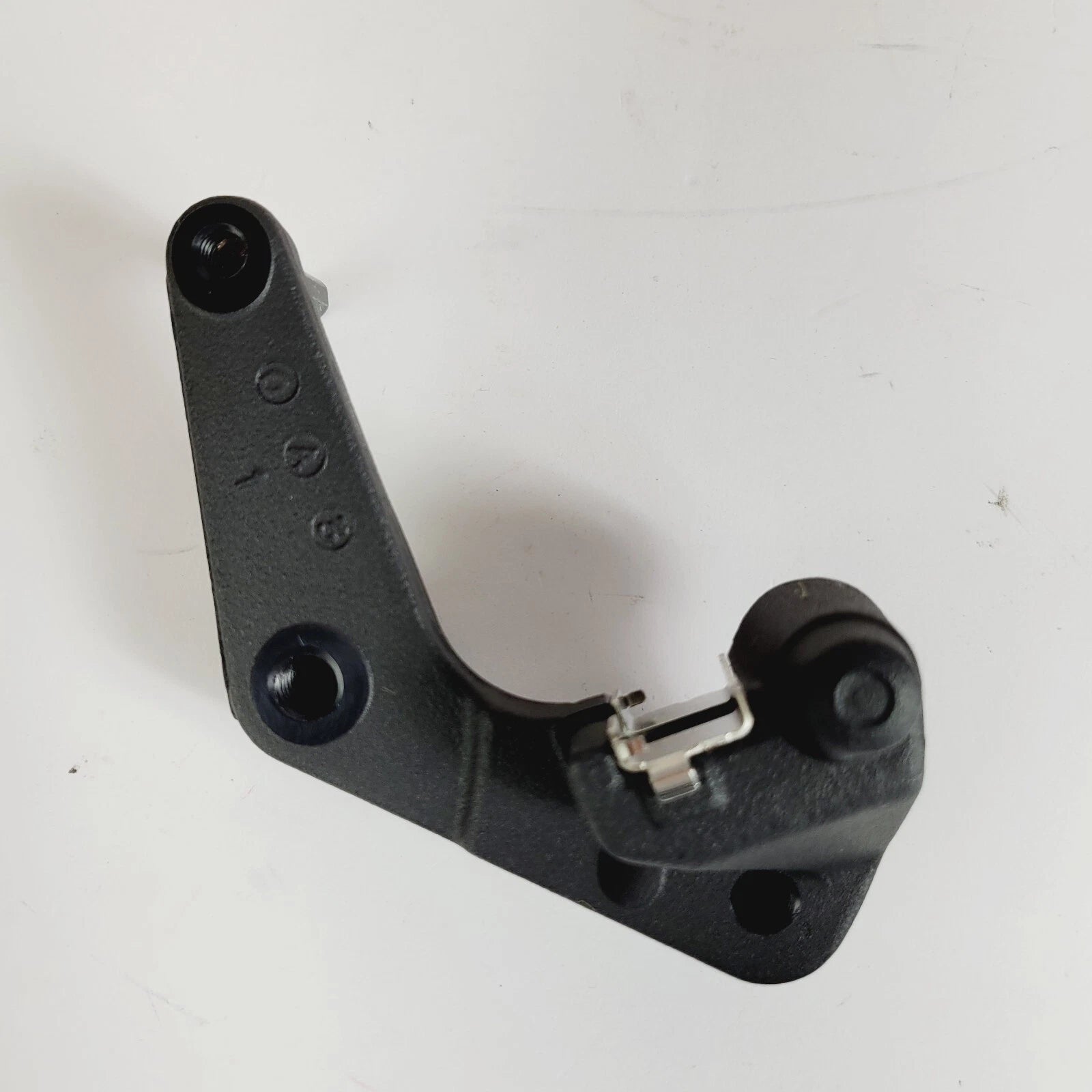 OEM Brake Caliper Mount for Harley-Davidson Sportster (2014–2022) 41300008