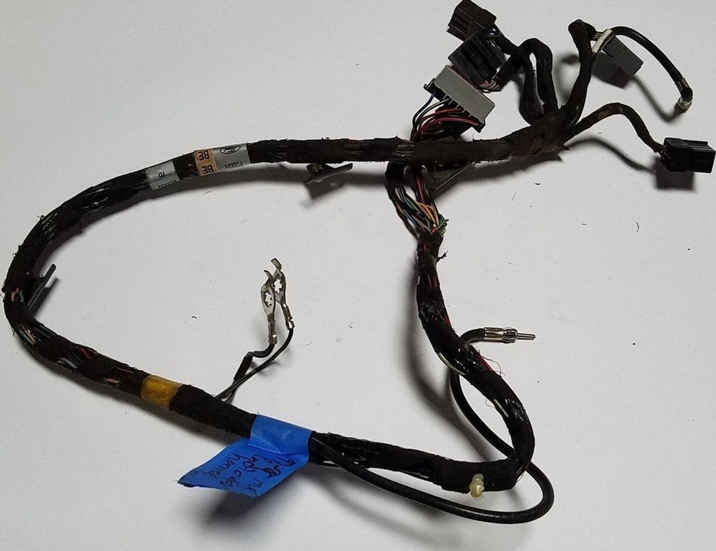 Radio Harness for Lincoln Mark VIII (1997–1998) OEM CD Player Compatible