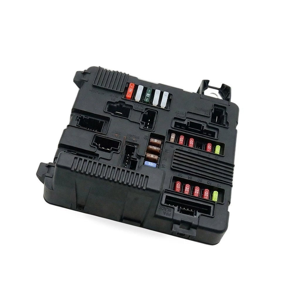 Fuse Box 5118399300 for Renault Clio II Kangoo I Thalia I (1998–2008)